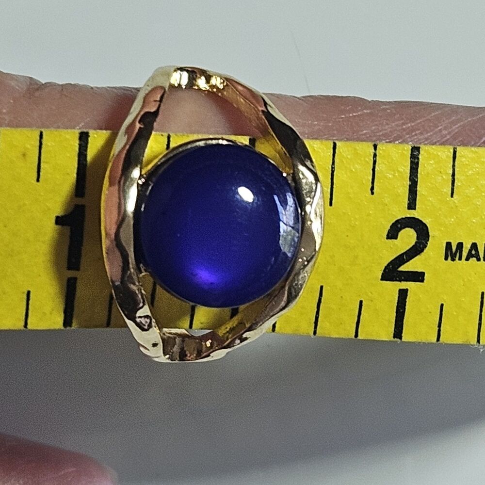 Gold Tone Round Blue Faux Stone Ring Size 8.5 - Picture 8 of 12